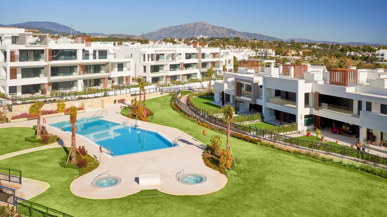 Los Miradores Del Sol By Mar Holidays Estepona Eksteriør billede