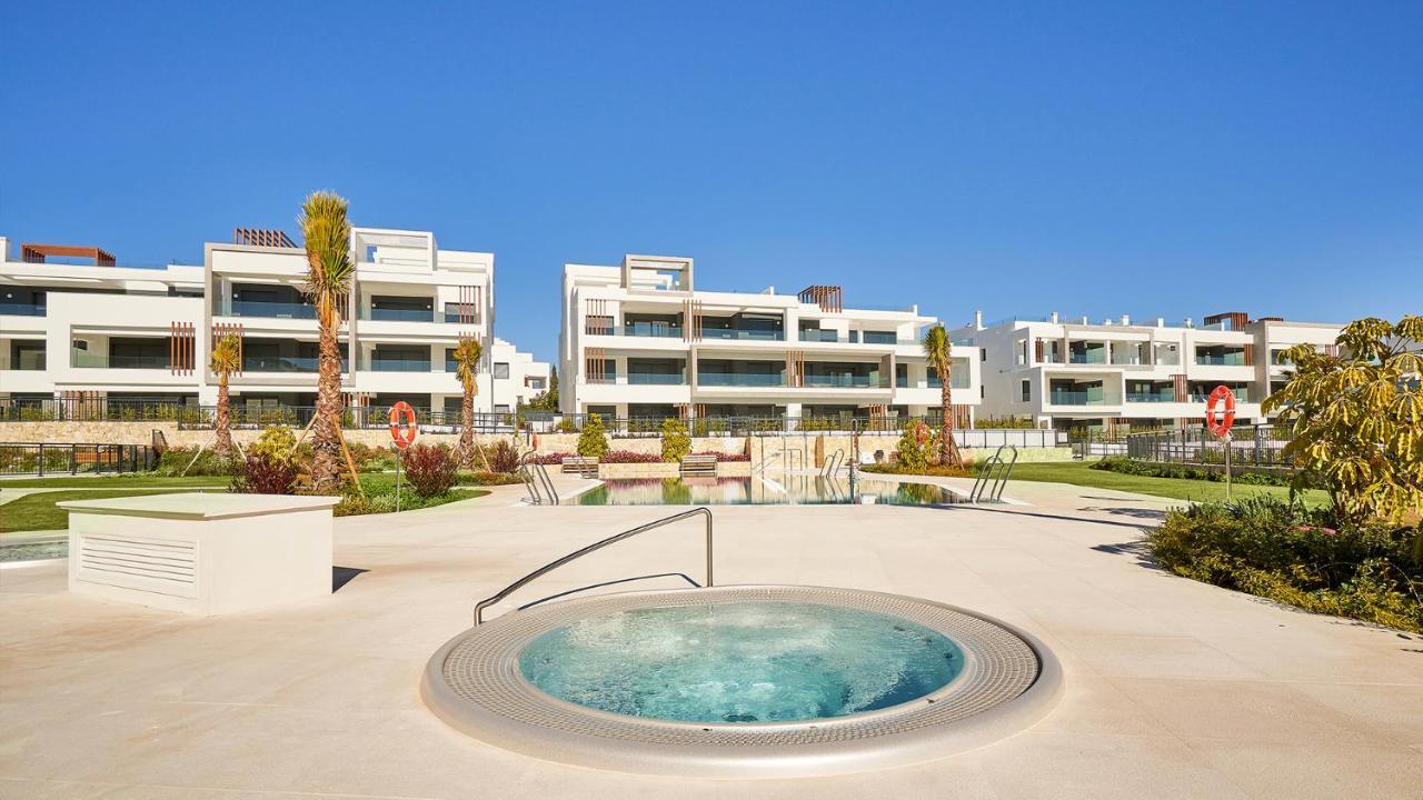 Los Miradores Del Sol By Mar Holidays Estepona Eksteriør billede